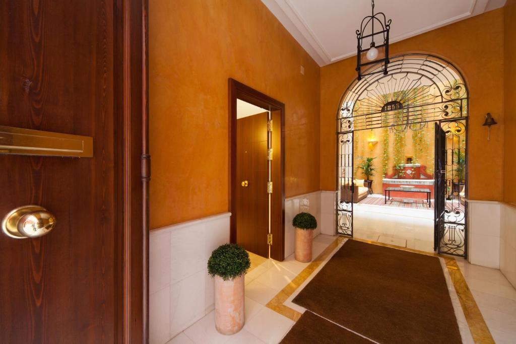 Logia Sevilla Exteriör bild